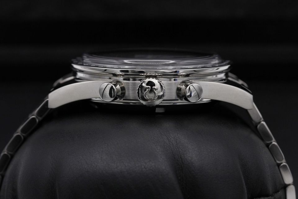 Omega Speedmaster Calibre 321 311.30.40.30.01.001 Image 3